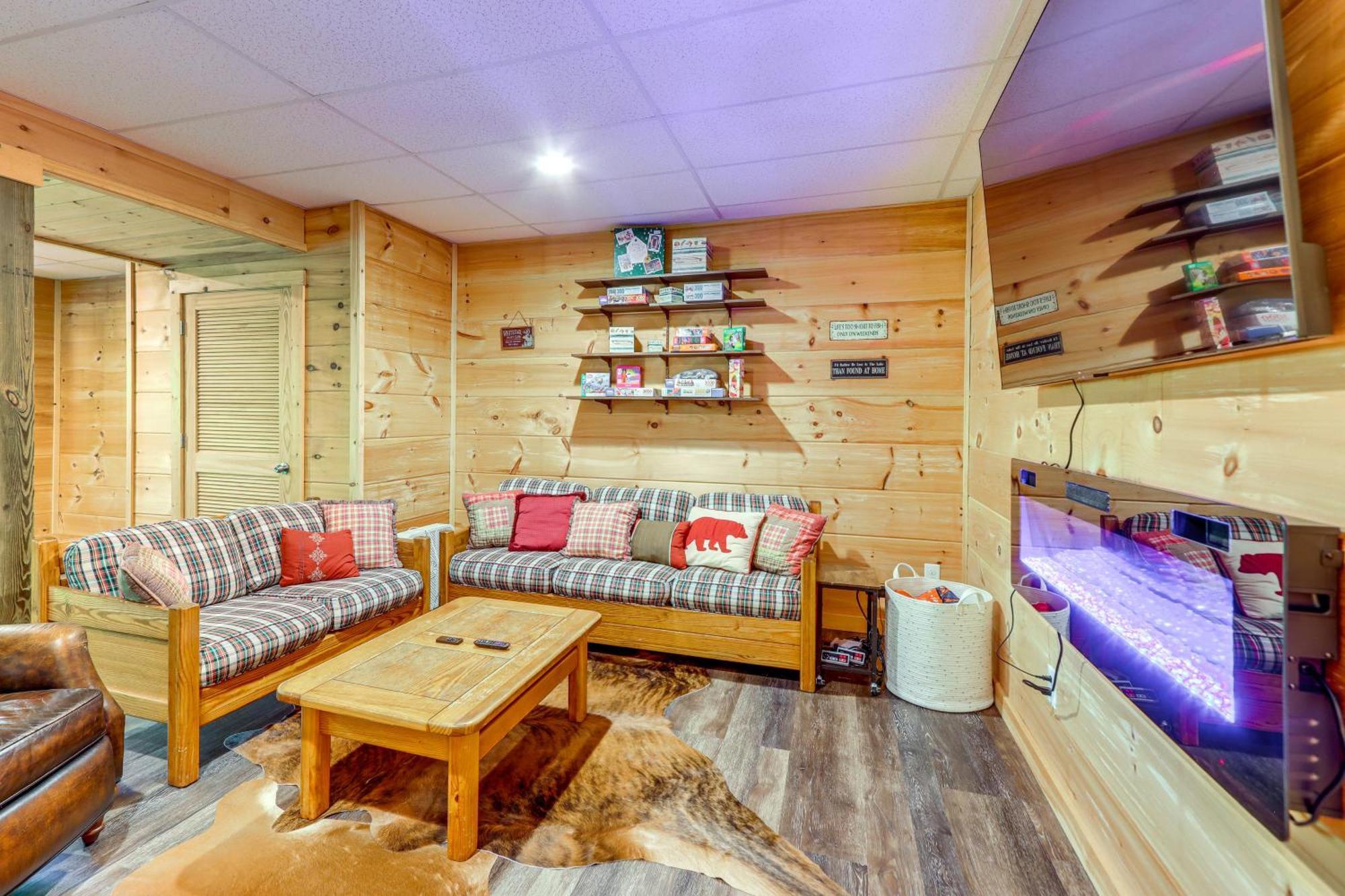 Lakeside Cabin Game Room, Dock, Orchard, Wineries เอลลิเจย์ ภายนอก รูปภาพ