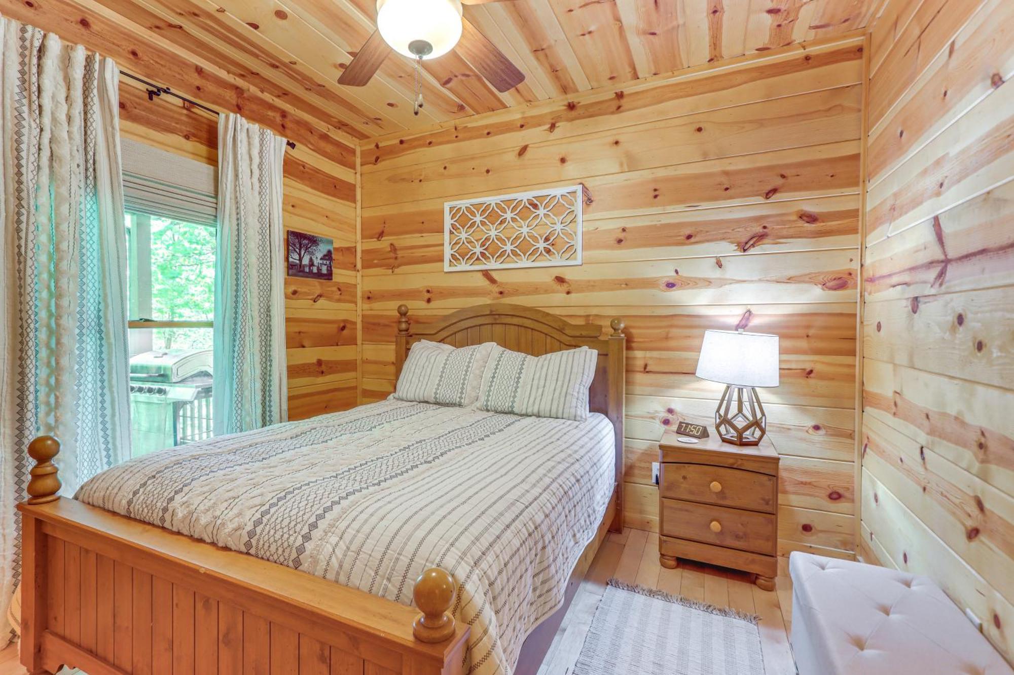 Lakeside Cabin Game Room, Dock, Orchard, Wineries เอลลิเจย์ ภายนอก รูปภาพ